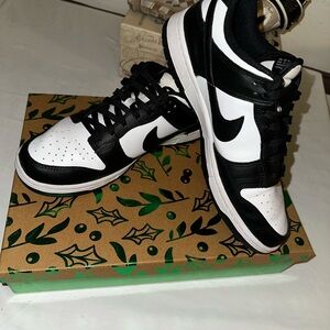 Nike Dunks (Panda Dunks)